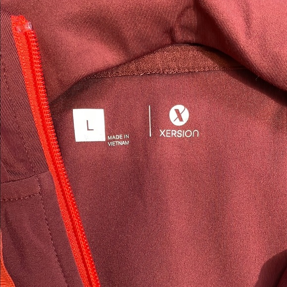 🩵Xersion Burgundy Jacket with Red Trim - Picture 2 of 3